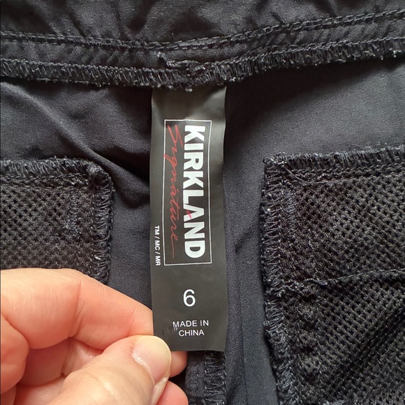 Kirkland Signature Ladies Travel Pant - Black - Picture 3 of 5